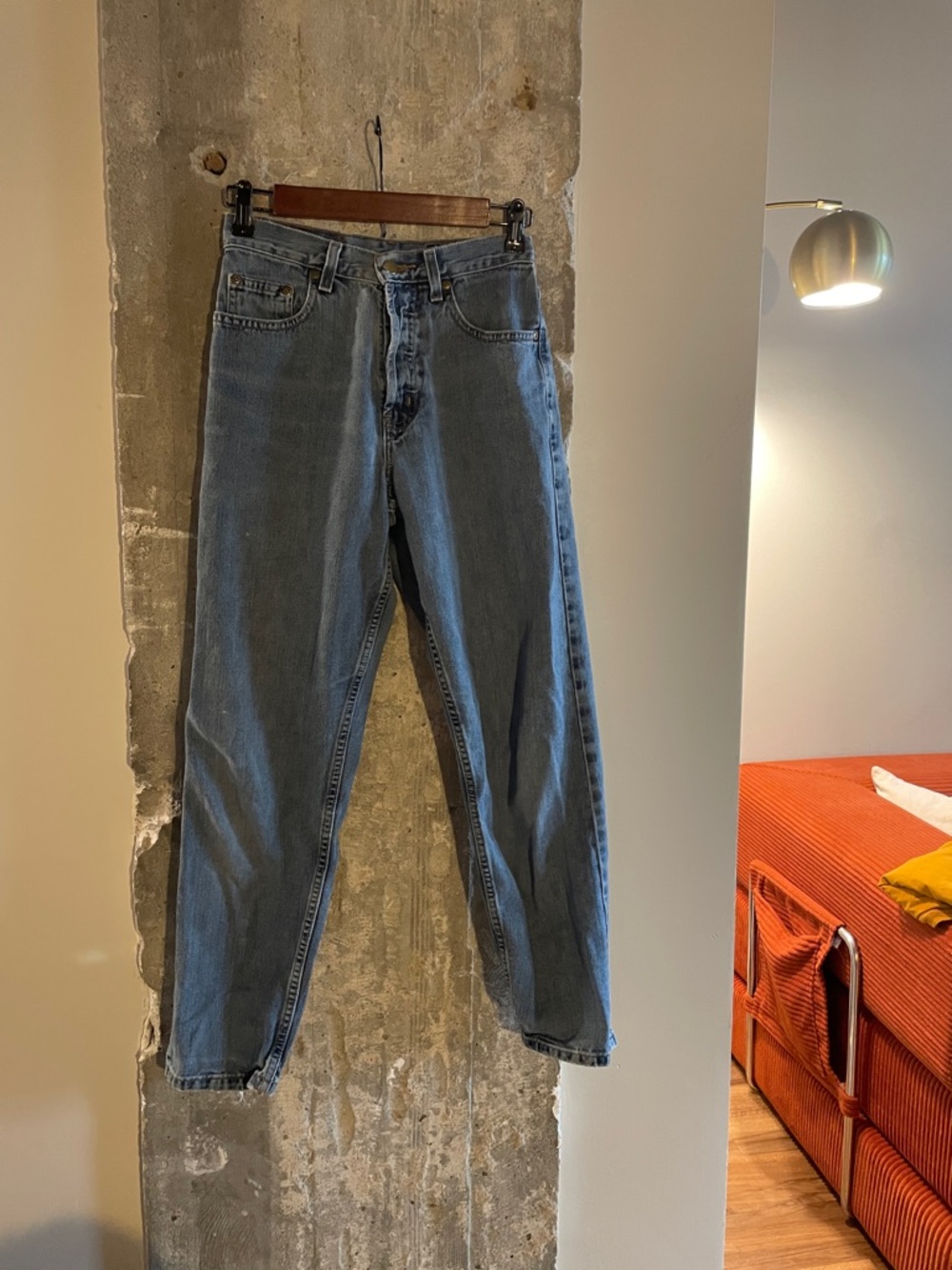 100% Cotton Eddie Bauer Straight-Leg Denim Jeans in Blue